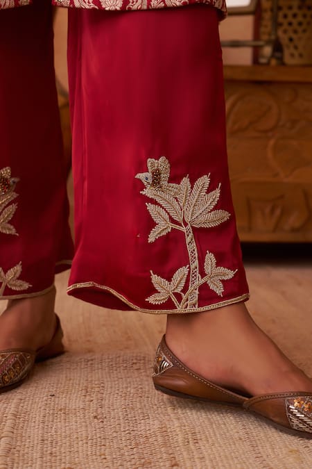 Buy Neitri Maroon Silk Embroidery Split V-neck Padmika Georgette Kurta And Pant Set Online at Aza Fashions Buy_Neitri_Maroon Silk Embroidery Split V-neck Padmika Georgette Kurta And Pant Set _Online_at_Aza_Fashions