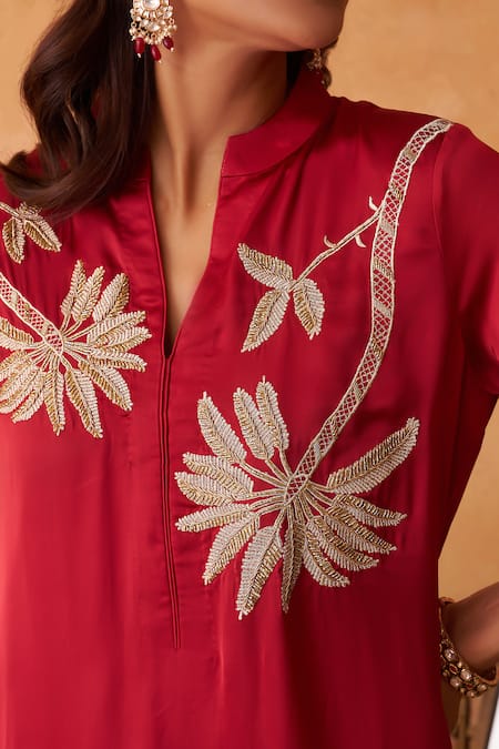 Buy Neitri Maroon Silk Embroidery Split V-neck Padmika Georgette Kurta And Pant Set Buy_Neitri_Maroon Silk Embroidery Split V-neck Padmika Georgette Kurta And Pant Set