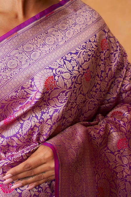 Neitri Banarasi Silk Floral Motif Saree 