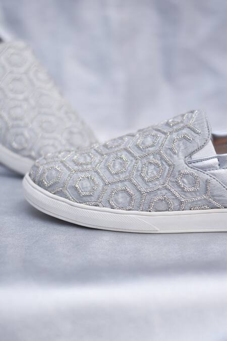 Buy_Around Always_Silver Rio Hexagon Maze Slip-on Shoes _Online_at_Aza_Fashions