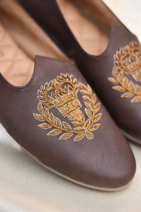 Around Always_Brown Taj Crest Embroidered Slip-on Juttis _Online_at_Aza_Fashions