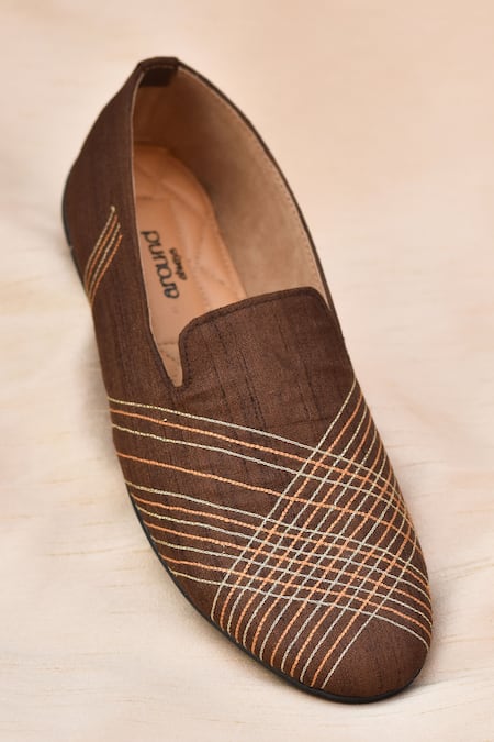 Around Always Tarang Embroidered Slip-on Loafers 