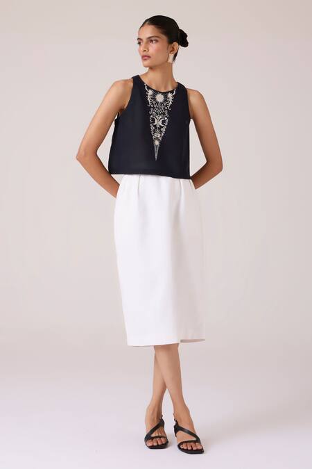 The Summer House Black Linen, Cotton Embroidery Round Neck Evora Top at Aza Fashions The Summer House_Black Linen, Cotton Embroidery Round Neck Evora Top _at_Aza_Fashions