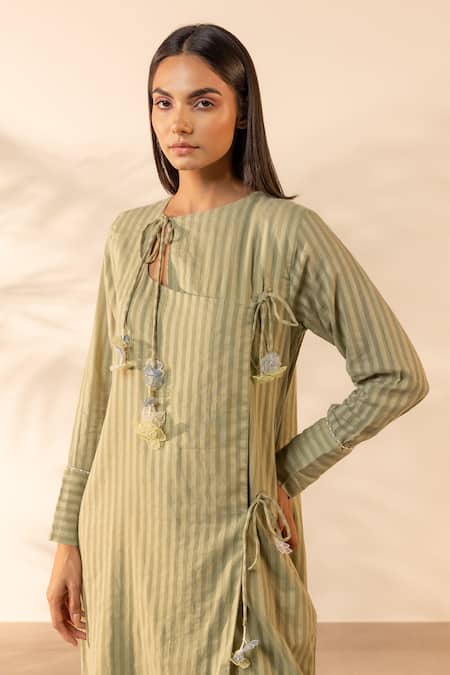 OurDve Green Cotton Fabric Flowers, Embroidery Round Honeydew Striped Kurta And Pant Set Online at Aza Fashions OurDve_Green Cotton Fabric Flowers, Embroidery Round Honeydew Striped Kurta And Pant Set _Online_at_Aza_Fashions