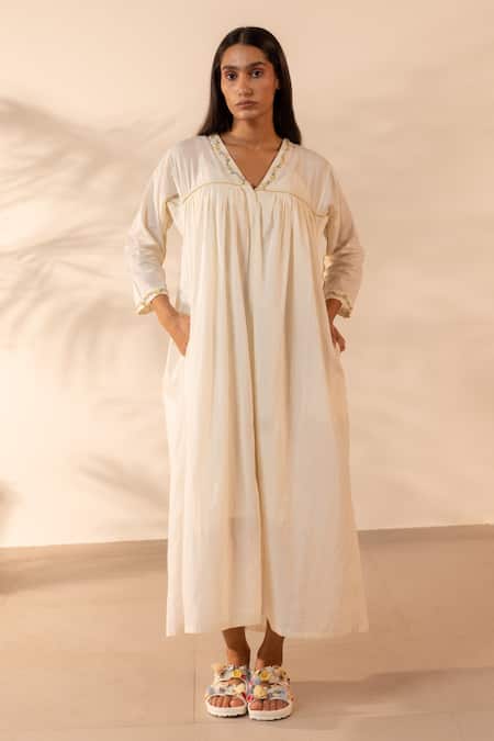 Ourdve Ivoey Embroidered Gathered Cotton Dress 
