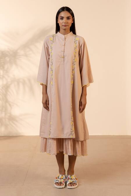 Buy_Ourdve_Pink Cotton Embroidery Mandarin Collar Bloomberry Floral Kurta _Online_at_Aza_Fashions