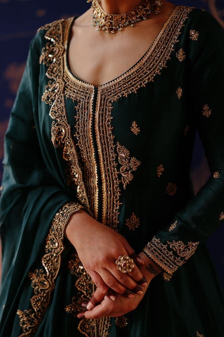 Jigar Mali_Green Silk Embroidery, Zari V-neck Jacket And Lehenga Set _Online_at_Aza_Fashions