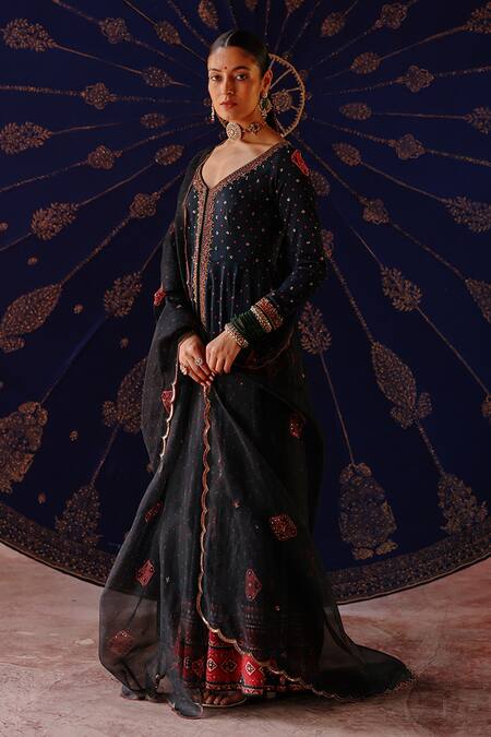 Jigar Mali_Navy Chanderi Embroidery V-neck Anarkali Set _Online_at_Aza_Fashions