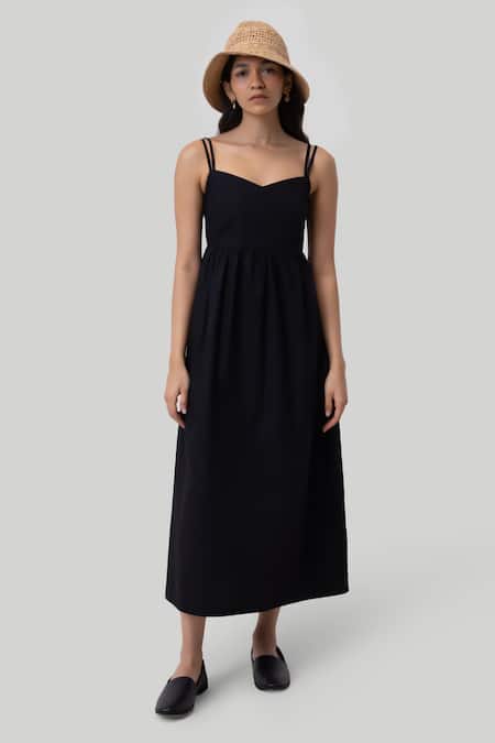 Reistor Black Cotton Sweetheart Neck Organic Double Strap Dress 