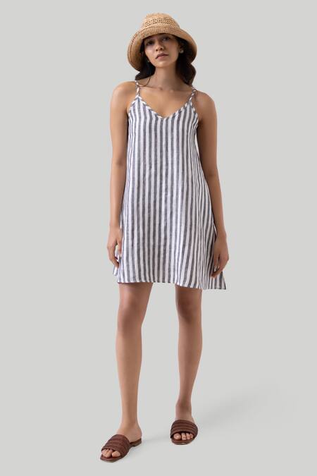 Buy Reistor White Cotton V-neck Striped Tent Dress Online at Aza Fashions Buy_Reistor_White Cotton V-neck Striped Tent Dress _Online_at_Aza_Fashions