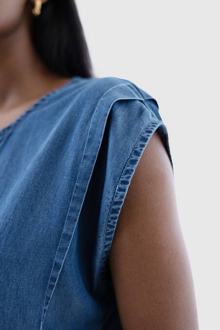 Buy_Reistor_Blue Cotton Round Neck Denim Jumpsuit With Detachable Belt _Online_at_Aza_Fashions