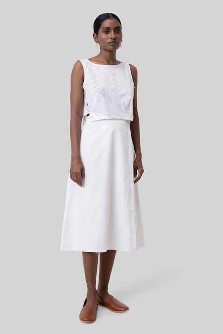 Reistor_White Cotton Embroidery Boat Neck Crop Top And Wrap Skirt Set _Online_at_Aza_Fashions