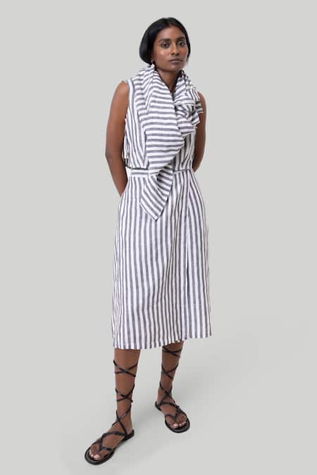 Reistor Striped Boxy Crop Top With Overlap Midi Skirt 