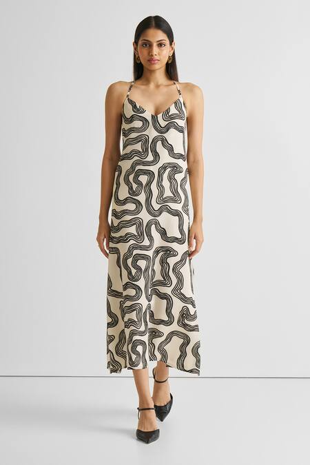 Buy_Reistor_Off White Crepe V-neck Maze Dress _Online_at_Aza_Fashions