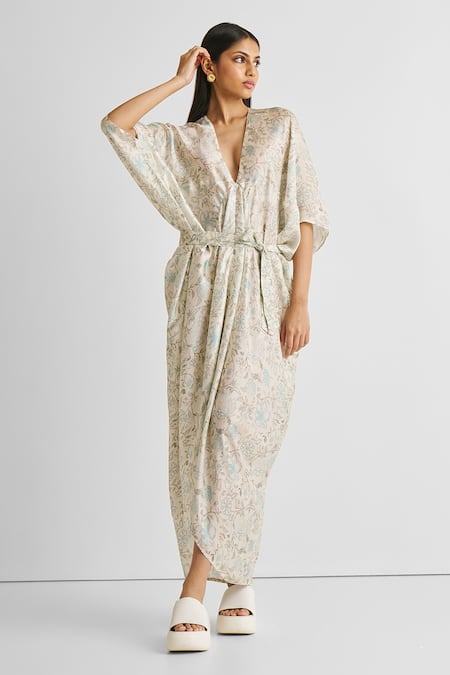 Buy_Reistor_Off White Bemberg V-neck Printed Kaftan Dress _Online_at_Aza_Fashions