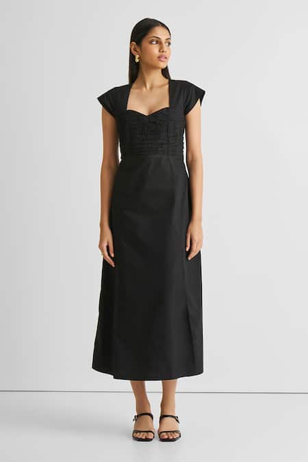 Reistor Black Cotton Sweetheart Neck Ruched Front Slit Dress