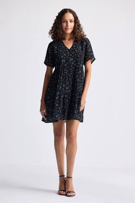 Reistor Black Crepe V-neck Ditzy Wildflowers Flared Sleeve Tiered Dress Online at Aza Fashions Reistor_Black Crepe V-neck Ditzy Wildflowers Flared Sleeve Tiered Dress _Online_at_Aza_Fashions