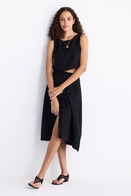 Buy_Reistor_Black Cotton Round Neck Sleeveless Crop Top With Wrap Skirt _Online_at_Aza_Fashions