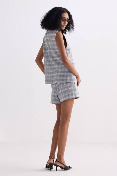 Buy_Reistor_Gray Cotton Round Neck Plaid Button-front Vest Jacket _Online_at_Aza_Fashions