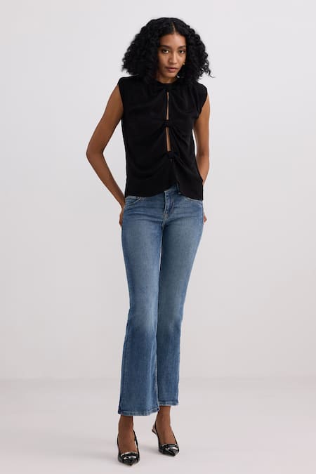 Shop_Reistor_Black Crepe Round Neck Sleeveless Top _Online_at_Aza_Fashions
