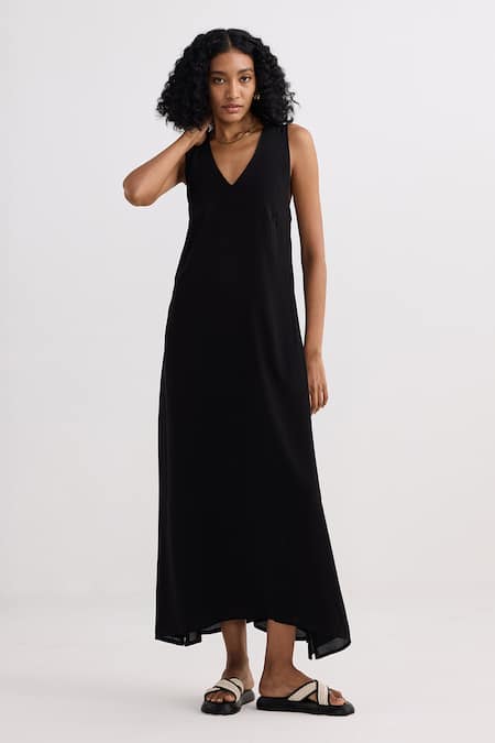 Reistor Crepe Sleeveless Dress 