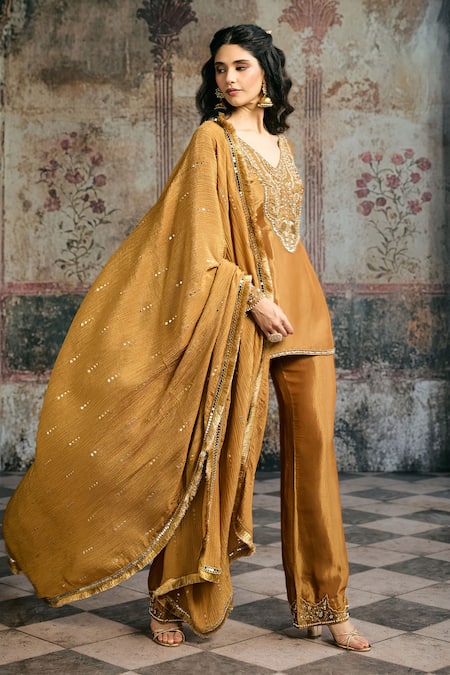SAANJH BY LEA_Mustard Tissue, Silk Embroidery, Beads, Sequins, Zari V-neck Saima Kurta Set _at_Aza_Fashions
