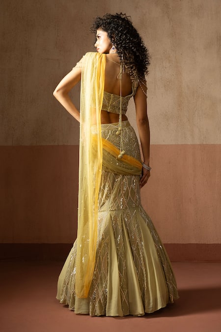 Quench A Thirst Embellished Fishtail Pre-Draped Saree & Blouse Set 