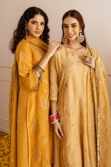 Shop ASRUMO Beige Organza, Viscose Zari, Embroidery, Lace Keyhole Neck And Taari Kurta Set Online at Aza Fashions Shop_ASRUMO_Beige Organza, Viscose Zari, Embroidery, Lace Keyhole Neck And Taari Kurta Set _Online_at_Aza_Fashions