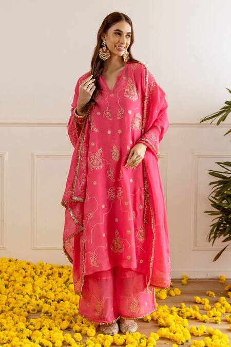 Shop ASRUMO Fuchsia Organza, Viscose Embroidery, Zari, Lace Keyhole Neck And Taari Kurta Set Online at Aza Fashions Shop_ASRUMO_Fuchsia Organza, Viscose Embroidery, Zari, Lace Keyhole Neck And Taari Kurta Set _Online_at_Aza_Fashions