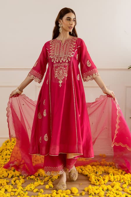 Buy_ASRUMO_Magenta Chanderi, Organza Embroidery, Zari, Cut Work Kurta Set With Dupatta _Online_at_Aza_Fashions