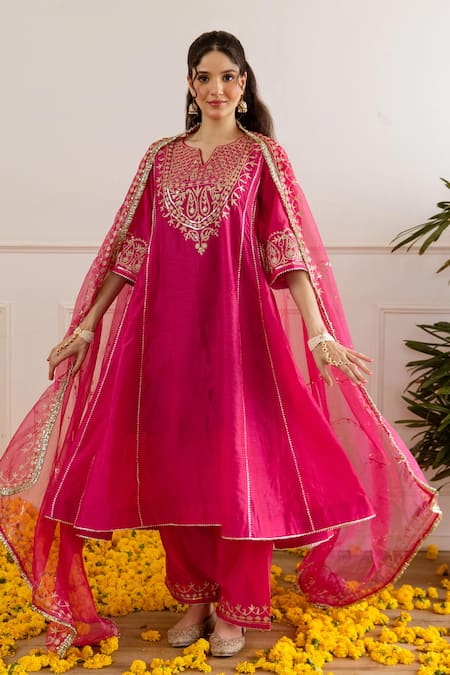 ASRUMO Chanderi Zari Embroidered Kurta Set 