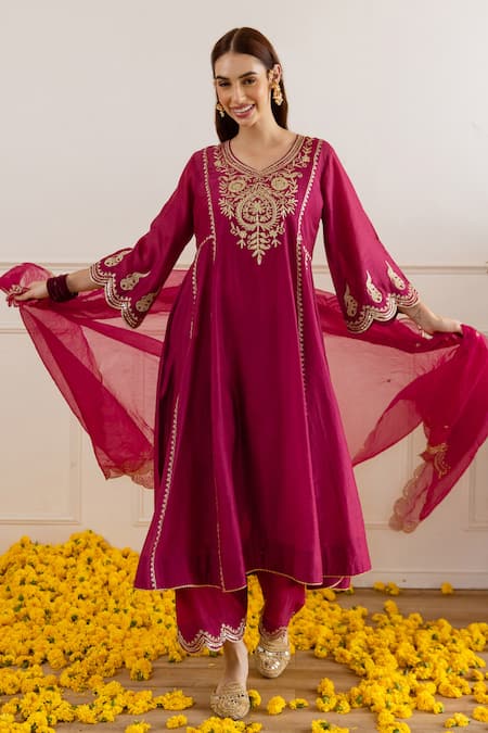 Shop_ASRUMO_Magenta Chanderi, Organza Embroidery, Zari, Lace V-neck And Taari Kurta Set _Online_at_Aza_Fashions