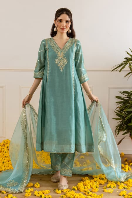 Buy_ASRUMO_Green Chanderi, Organza Embroidery, Zari, Lace V-neck Three-kali Kurta Pant Set 