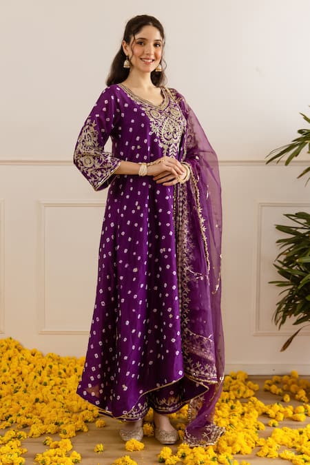Buy ASRUMO Purple Chanderi, Organza Embroidery, Zari V-neck Bandhej Taari Kurta Set Online at Aza Fashions Buy_ASRUMO_Purple Chanderi, Organza Embroidery, Zari V-neck Bandhej Taari Kurta Set _Online_at_Aza_Fashions