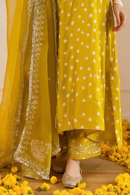 Buy ASRUMO Yellow Chanderi, Organza Embroidery, Zari V-neck Bandhej Taari Kurta Set Online at Aza Fashions Buy_ASRUMO_Yellow Chanderi, Organza Embroidery, Zari V-neck Bandhej Taari Kurta Set _Online_at_Aza_Fashions
