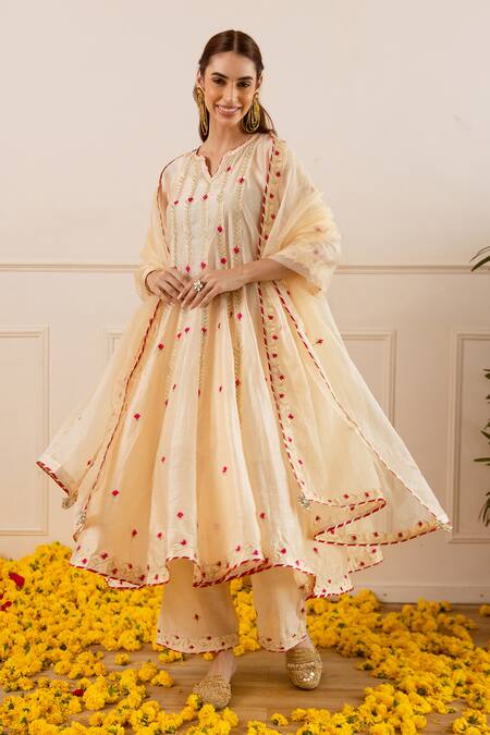 Buy_ASRUMO_Ivory Chanderi, Organza Embroidery, Zari Split V-neck And Anarkali Set 