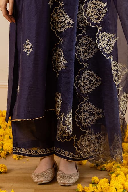 Shop_ASRUMO_Navy Chanderi, Organza Embroidery, Zari V-neck Kurta Pant Set _Online_at_Aza_Fashions