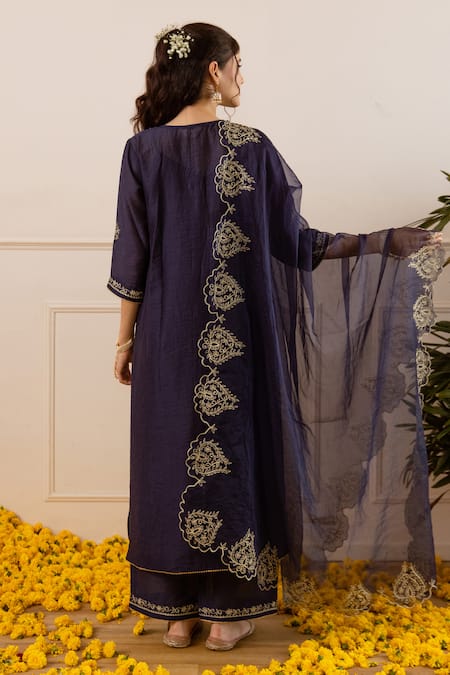 ASRUMO Chanderi Zari Embroidered Kurta Pant Set 