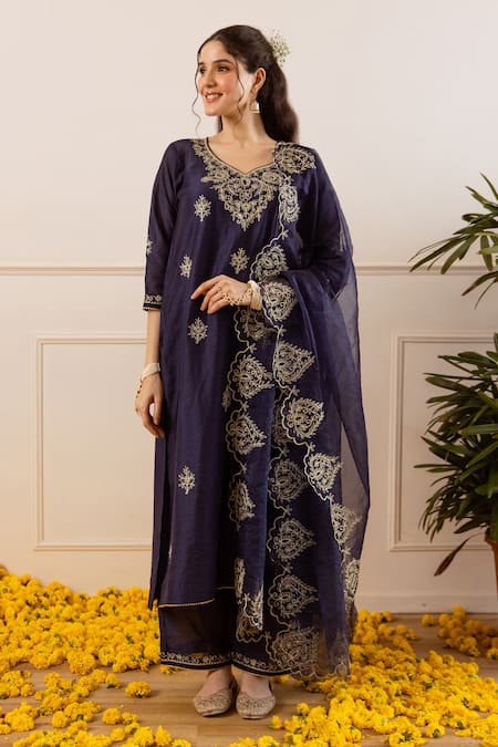 ASRUMO Chanderi Zari Embroidered Kurta Pant Set 