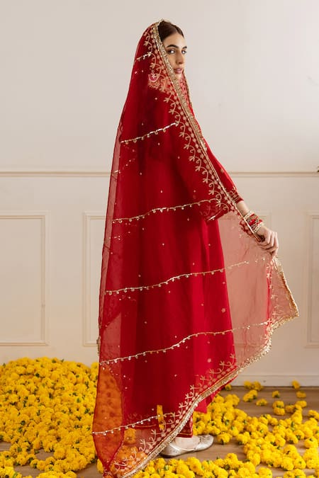 ASRUMO Chanderi Zari Embroidered Kurta Set 