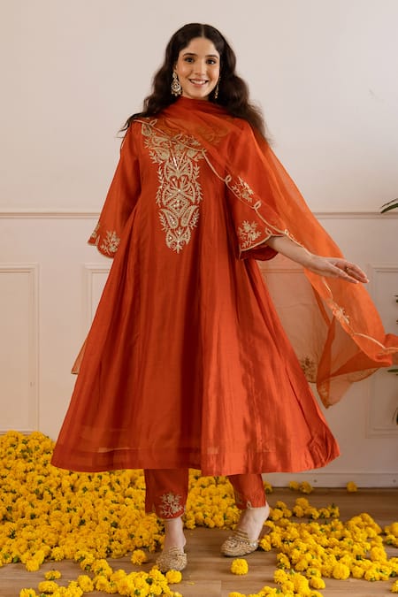 Buy_ASRUMO_Rust Chanderi, Organza Embroidery, Zari, Lace Split V-neck And Taari Kurta Set _Online_at_Aza_Fashions