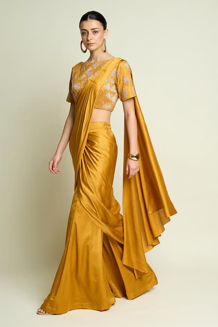 Aakaar_Yellow Silk Sequins, Embroidery Boat Geometric Blouse With Pre-draped Saree _at_Aza_Fashions