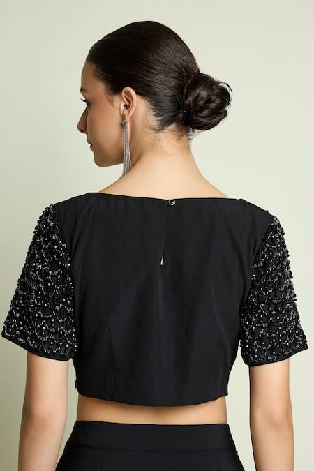 Buy_Aakaar_Black Crepe Beads, Sequins Boat Neck Embellished Blouse With Pre-draped Saree 