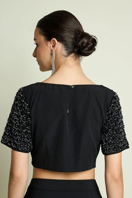 Aakaar Embroidered Round Neck Blouse 