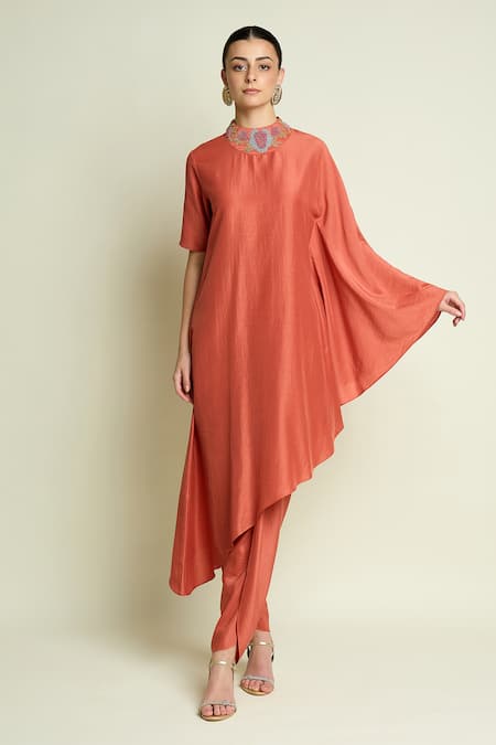 Aakaar Asymmetric Tunic & Pant Set 