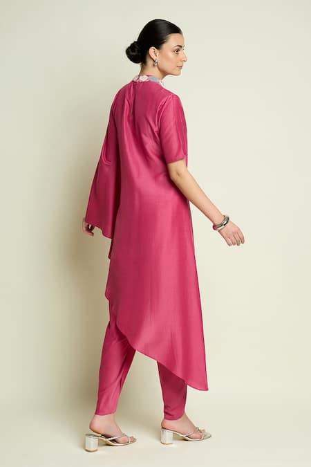 Aakaar Asymmetric Tunic & Pant Set 