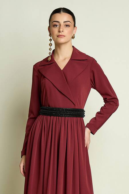 Buy_Aakaar_Maroon Crepe Beads Collared, V-neck Moss Jumpsuit With Belt _Online_at_Aza_Fashions