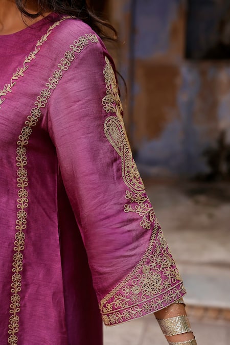 Shop Charu Makkar Purple Silk, Organza Embroidery Split V-neck Sohni Kurta Set Online at Aza Fashions Shop_Charu Makkar_Purple Silk, Organza Embroidery Split V-neck Sohni Kurta Set _Online_at_Aza_Fashions