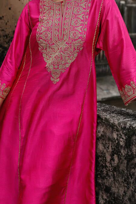 Charu Makkar Pink Silk, Organza Embroidery, Fringe Split V-neck Seerat Kurta Set at Aza Fashions Charu Makkar_Pink Silk, Organza Embroidery, Fringe Split V-neck Seerat Kurta Set _at_Aza_Fashions