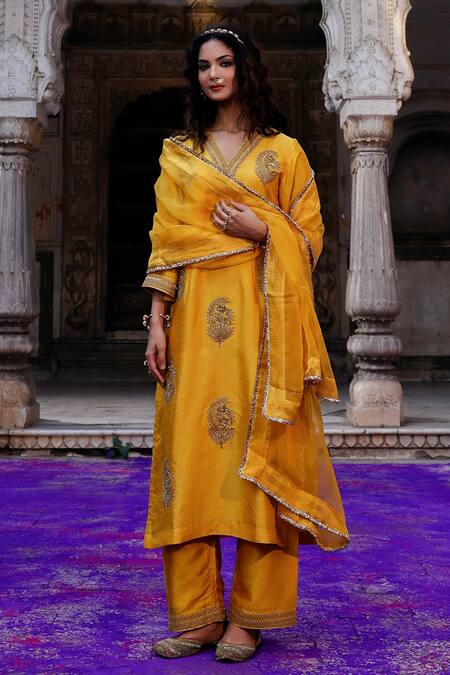 Shop_Charu Makkar_Mustard Shantoon, Organza Embroidery, Sequins, Zari, Lace Sahiba Kurta Set 